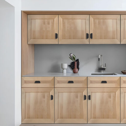 Premium Solid Wood Kitchen Cabinets – Timeless Craftsmanship