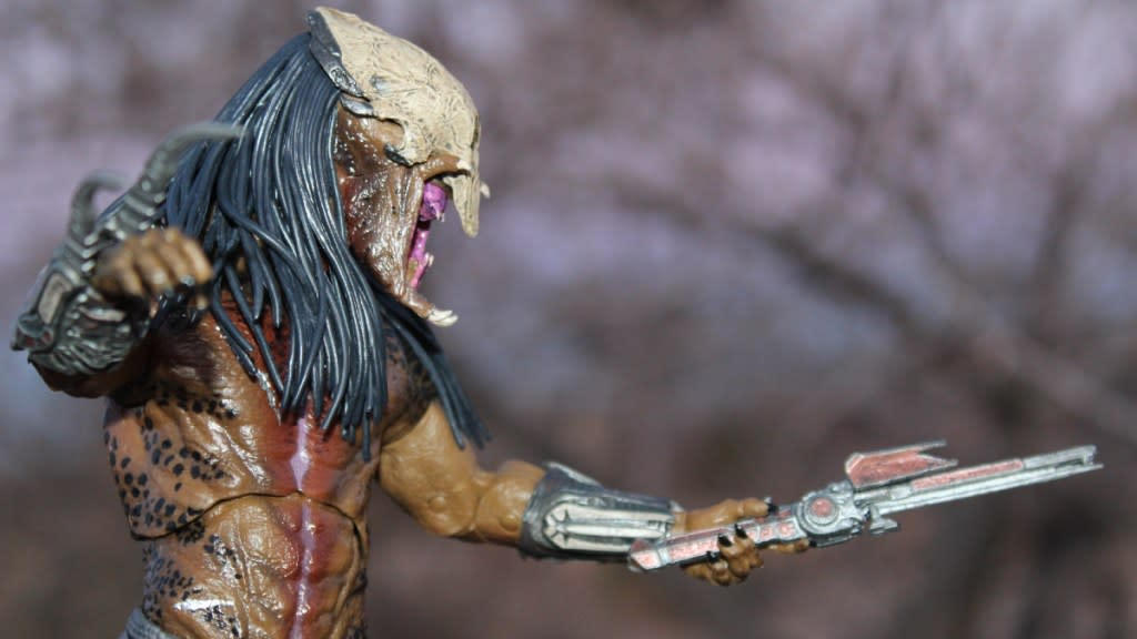 Top Predator Collectibles for 2025 – NECA’s Feral Predator Leads the Pack!!