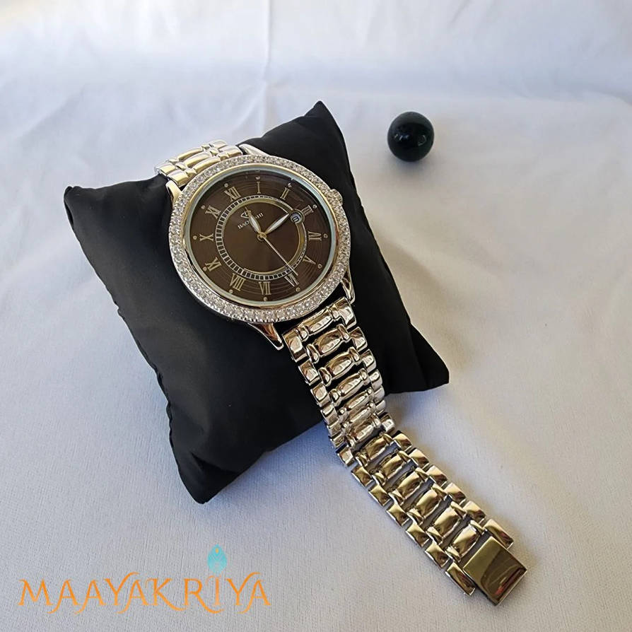 Top 7 Reasons to Buy Silver Watches for Women Online from Maayakriya