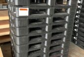 0507330 Plastic pallets