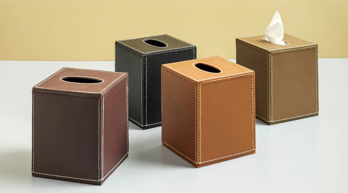 Top Luxury Office Table Accessories to Elevate Your Workdesk in 2026